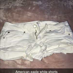 White denim American eagle shorts